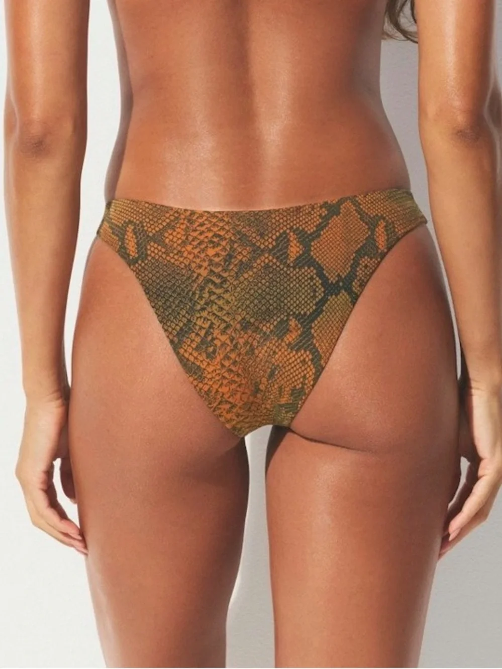 SKIMS Snake-Print Bra and Bikini in Orange and Olive ( set of 2 pieces)